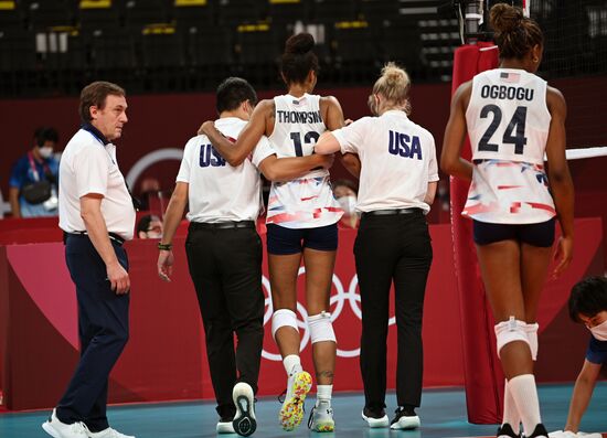 Japan Olympics 2020 Volleyball Women US - ROC