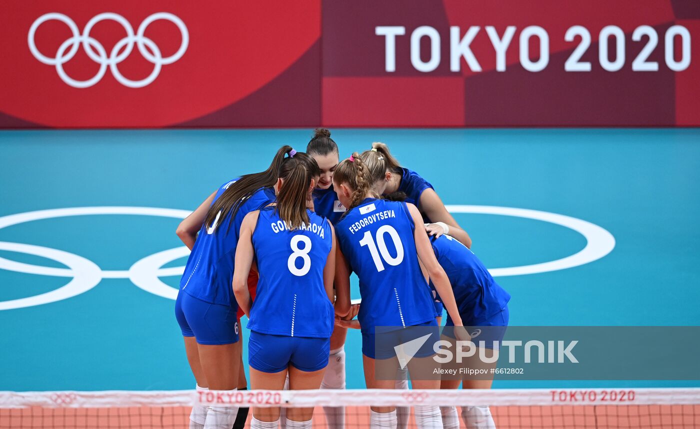 Japan Olympics 2020 Volleyball Women US - ROC