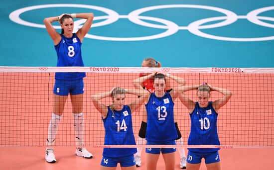 Japan Olympics 2020 Volleyball Women US - ROC