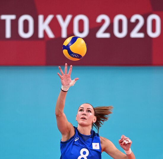 Japan Olympics 2020 Volleyball Women US - ROC