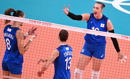 Japan Olympics 2020 Volleyball Women US - ROC