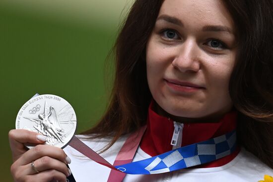 Japan Olympics 2020 Shooting Rifle 3 Positions Women