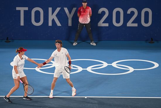 Japan Olympics 2020 Tennis Mixed Doubles Pavlyuchenkova/Rublev - Vesnina/Karatsev