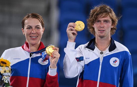 Japan Olympics 2020 Tennis Mixed Doubles Pavlyuchenkova/Rublev - Vesnina/Karatsev