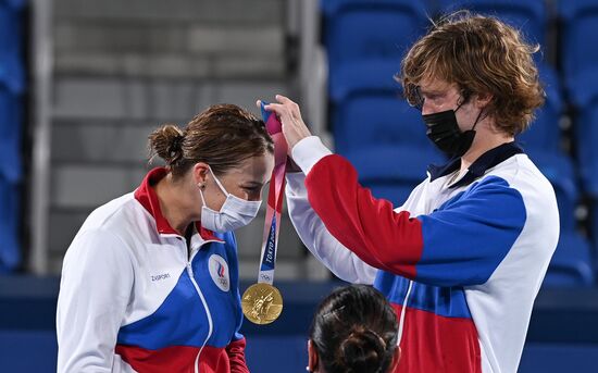 Japan Olympics 2020 Tennis Mixed Doubles Pavlyuchenkova/Rublev - Vesnina/Karatsev
