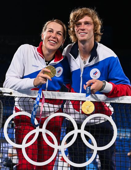 Japan Olympics 2020 Tennis Mixed Doubles Pavlyuchenkova/Rublev - Vesnina/Karatsev