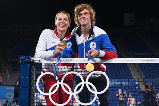 Japan Olympics 2020 Tennis Mixed Doubles Pavlyuchenkova/Rublev - Vesnina/Karatsev