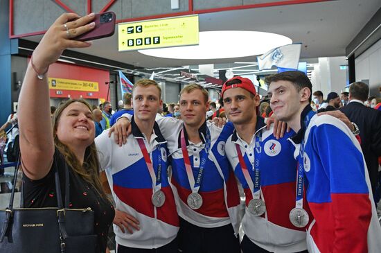 Russia Olympics 2020 Medalists Arrival
