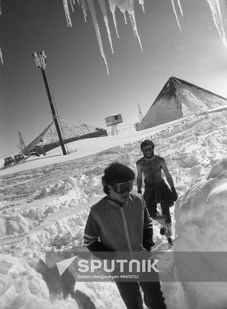 Aragats high-altitude cosmic ray research station