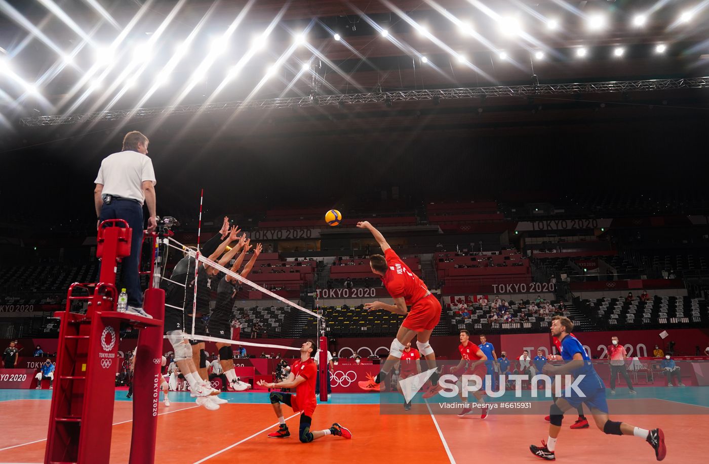 Japan Olympics 2020 Volleyball Men Canada - ROC