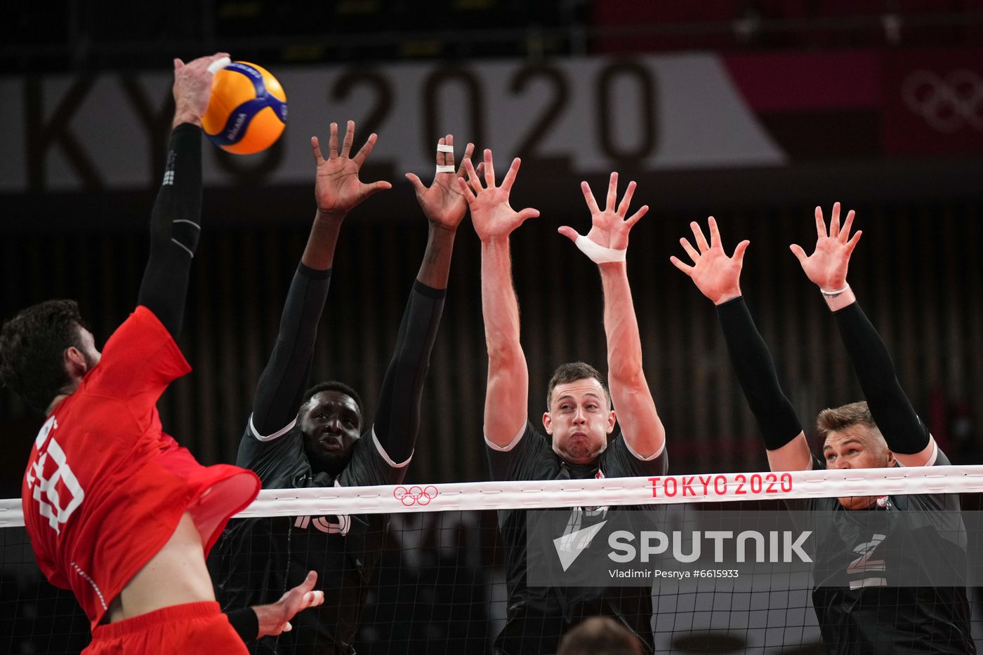Japan Olympics 2020 Volleyball Men Canada - ROC
