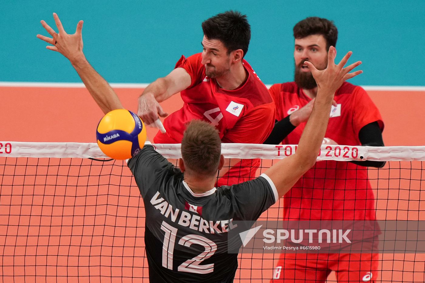 Japan Olympics 2020 Volleyball Men Canada - ROC