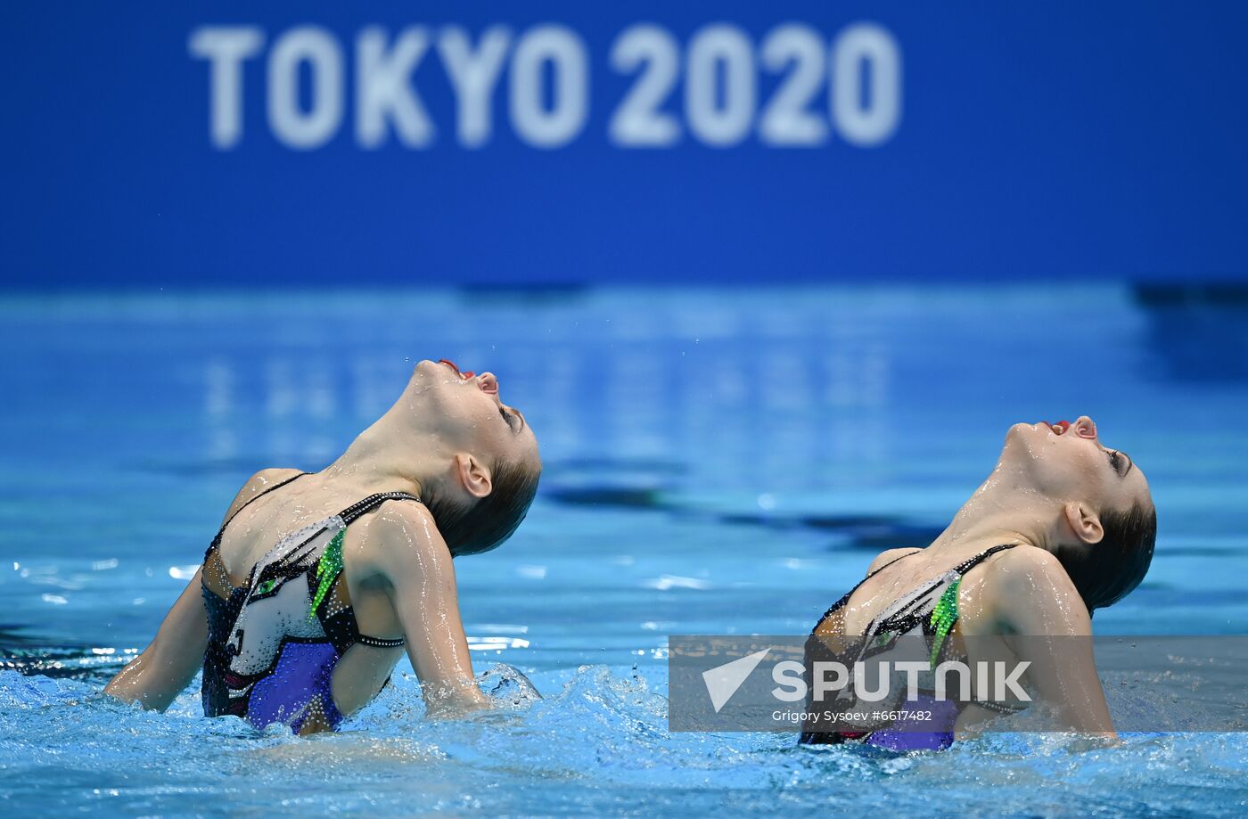 Japan Olympics 2020 Artistic Swimming Duet Free Routine
