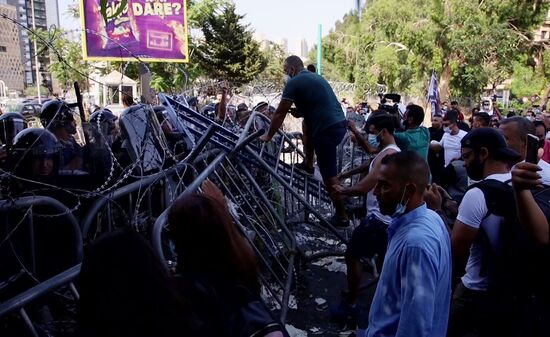 Lebanon Blast Anniversary Protest