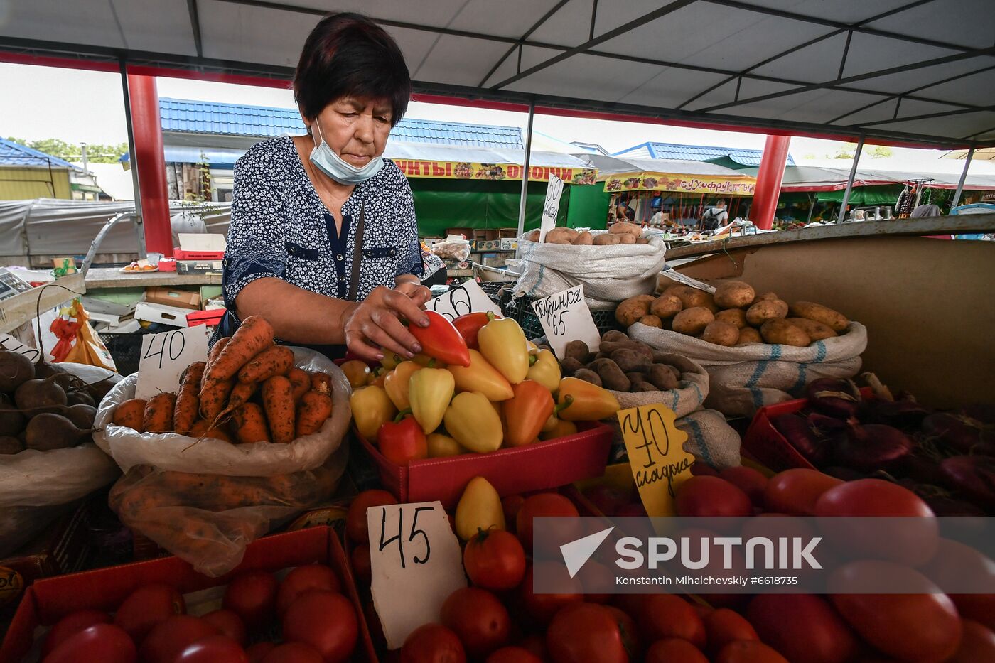 Russia Crimea Food Market