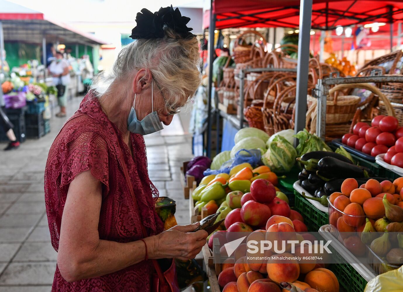 Russia Crimea Food Market