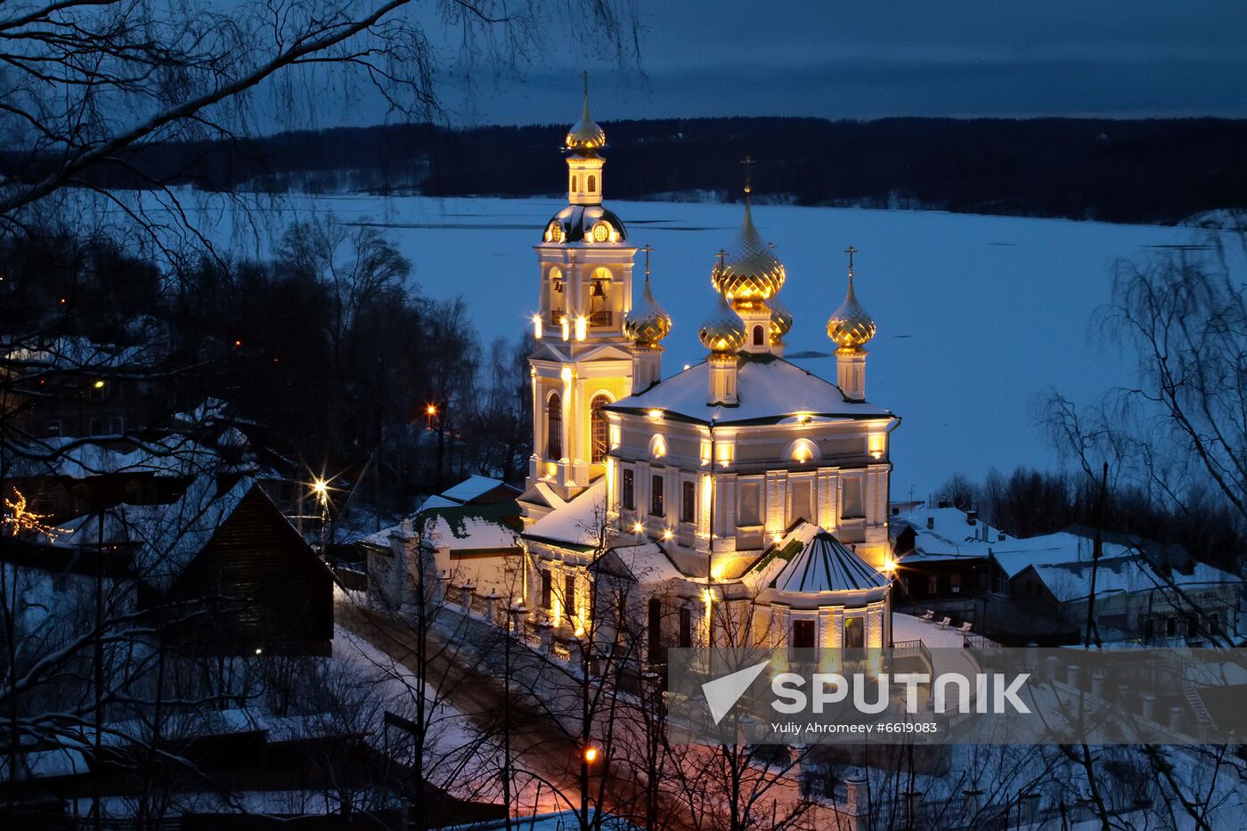 Church of Resurrection in Plyos