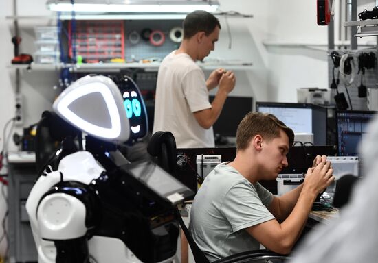 Russia Robots Manufacturing