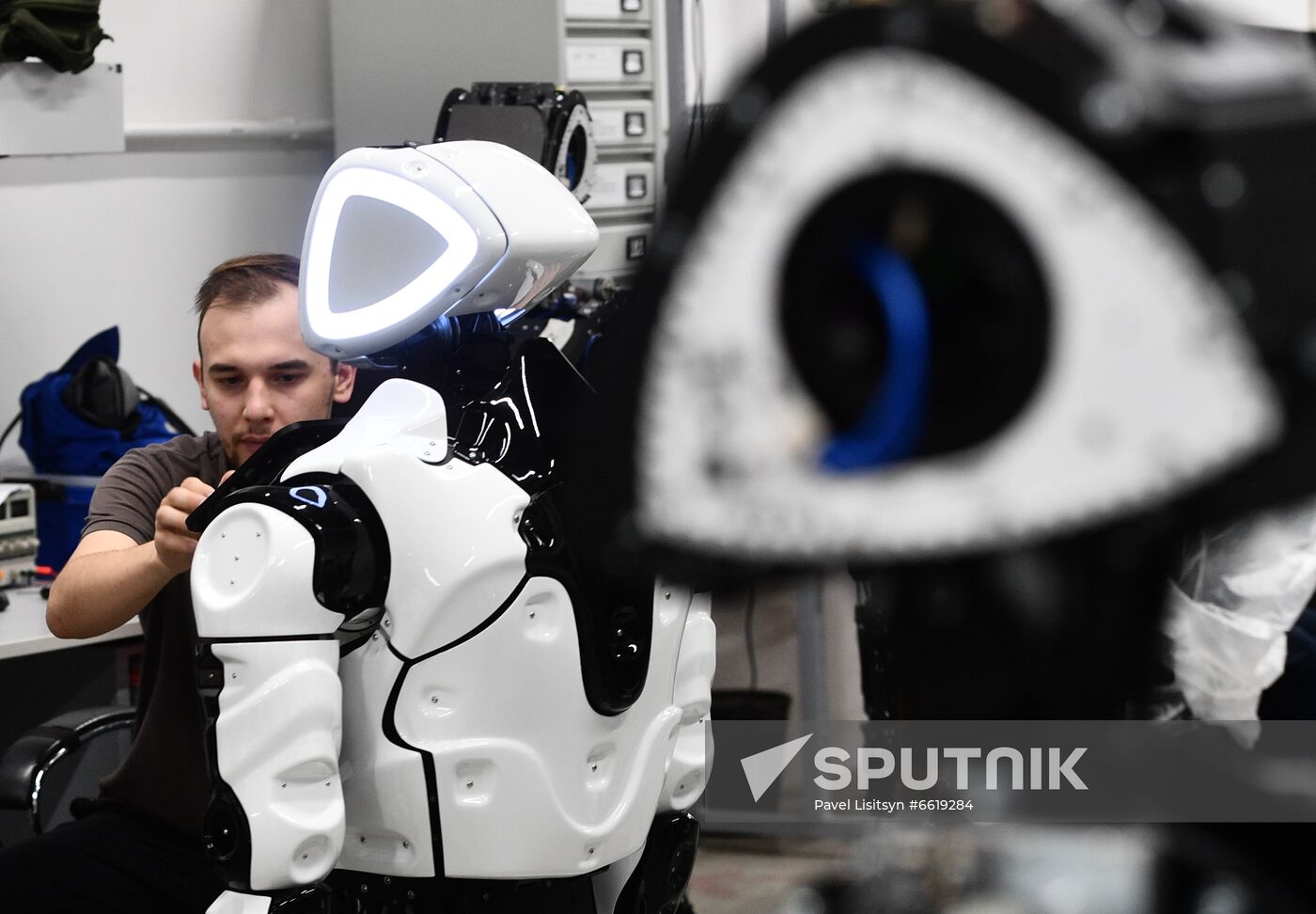 Russia Robots Manufacturing