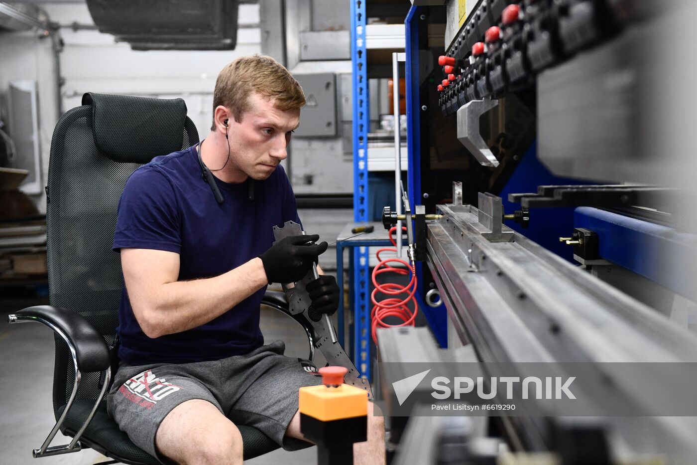 Russia Robots Manufacturing