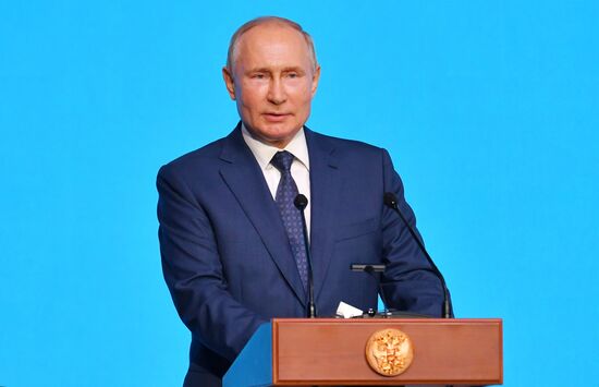 Russia Putin Ural and Volga Federal Districts