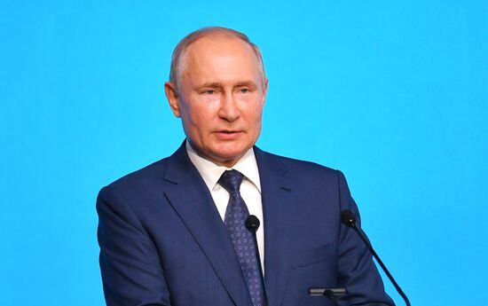 Russia Putin Ural and Volga Federal Districts