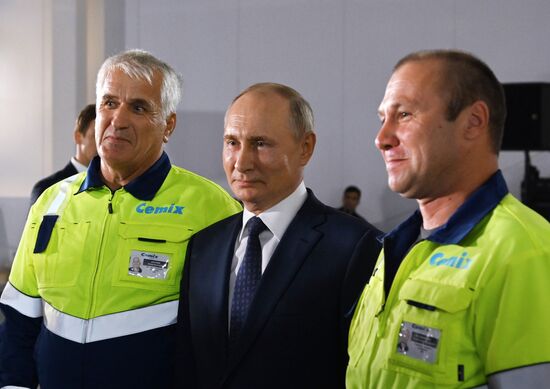 Russia Putin Ural and Volga Federal Districts