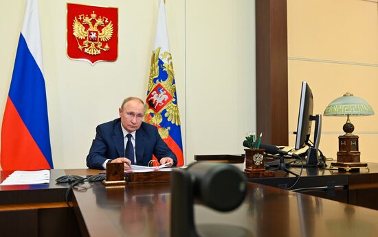 Russia Putin Paralympic Team