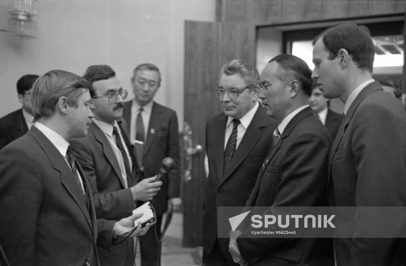Visit by delegation from China's Heilongjiang Province to USSR