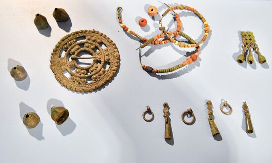 Presentation of artifacts 2021 Archeological Pearls