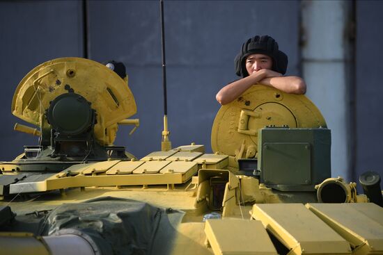 Russia Army Games Draw