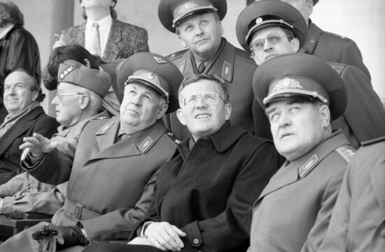 Chief of Swiss Federal Military Department Kaspar Villiger visits USSR