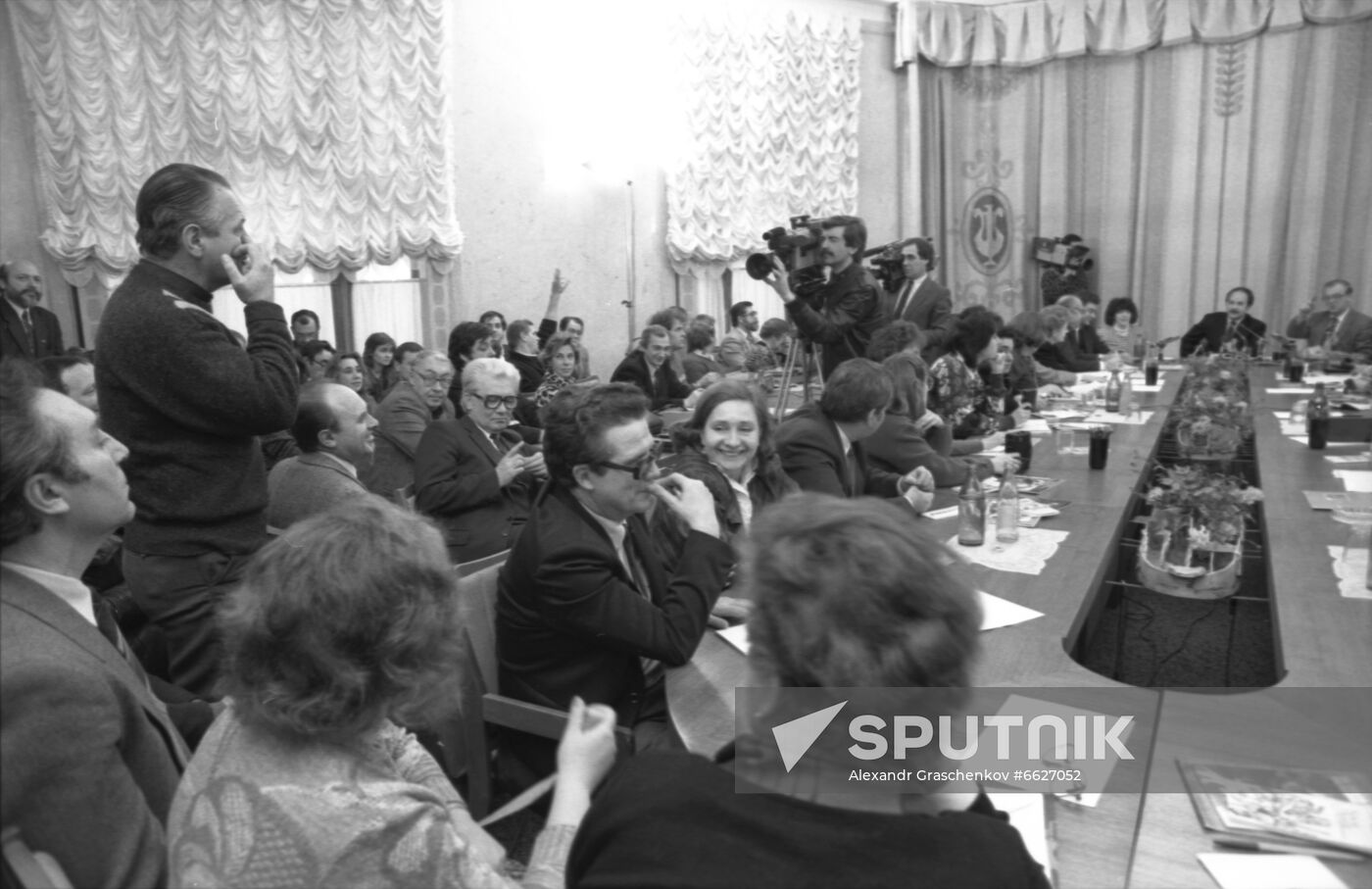News conference by USSR Minister of Culture Nikolai Gubenko