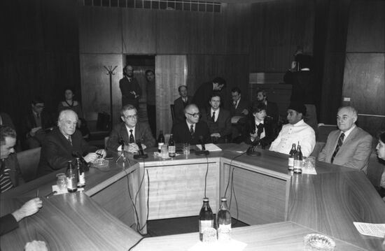 Awarding International Avicenna Prize
