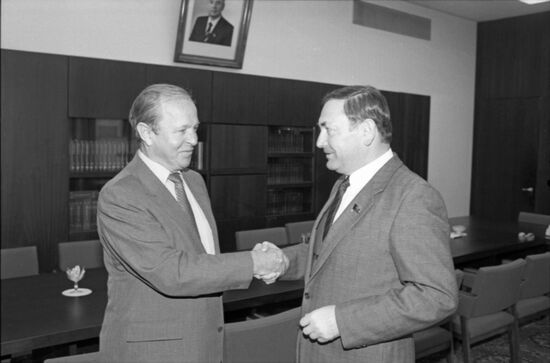 ASEAN countries' ambassadors meet with Alexander Dzasokhov