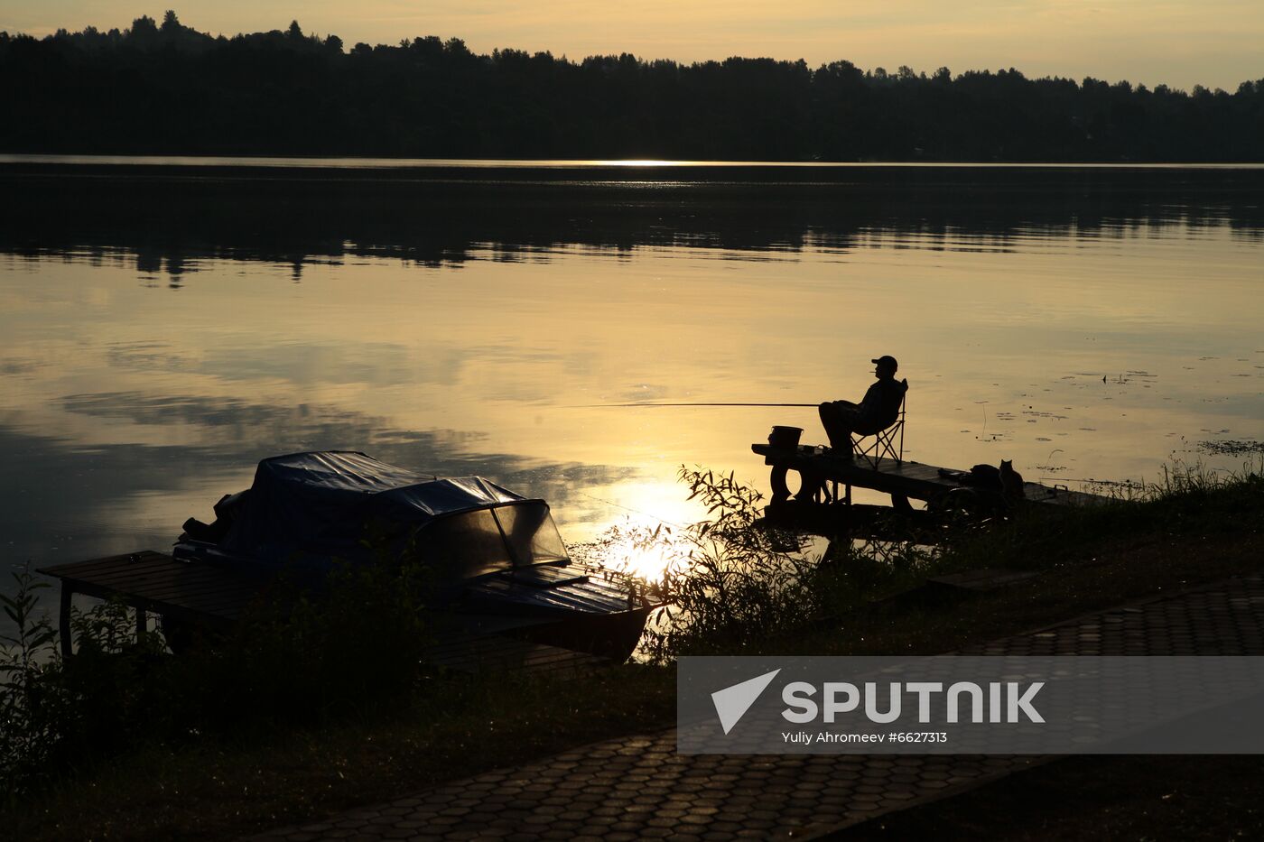 Fishing on Volga in Plyos