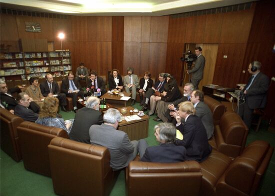 Chief editors of la Repubblica, Le Monde and El Pais visit Soviet Union