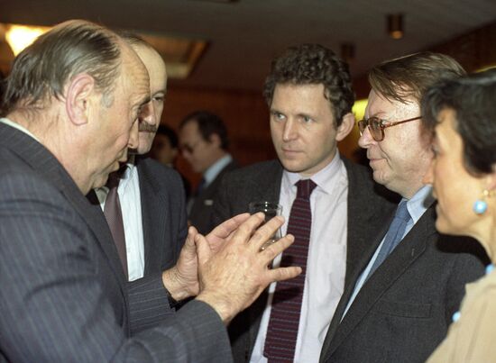 Chief editors of la Repubblica, Le Monde and El Pais visit Soviet Union