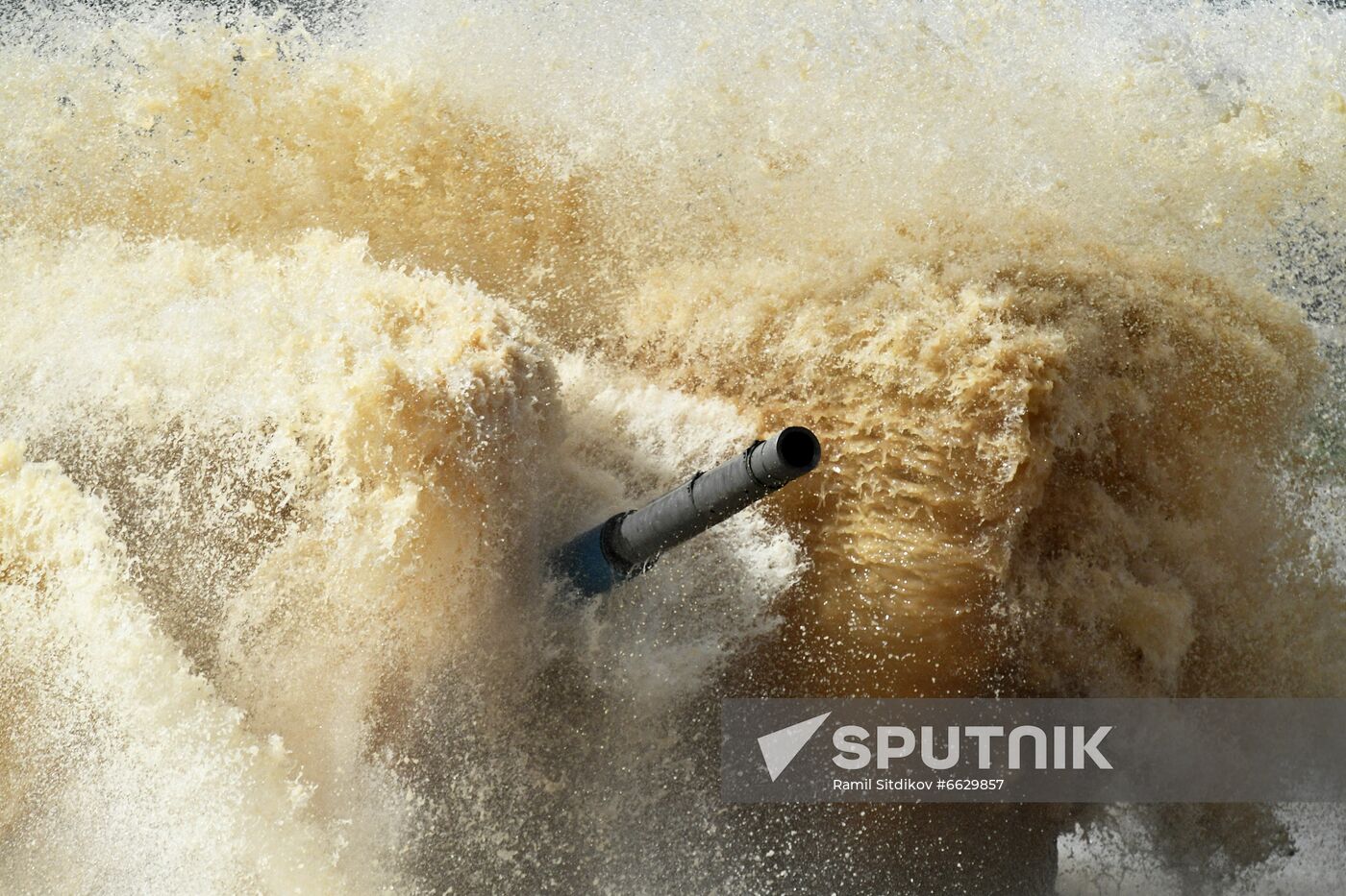 Russia Army Games Tank Biathlon
