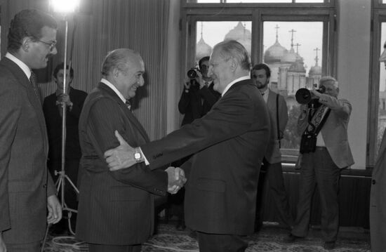 Venezuelan senator R. Carpio Castillo visits Soviet Union