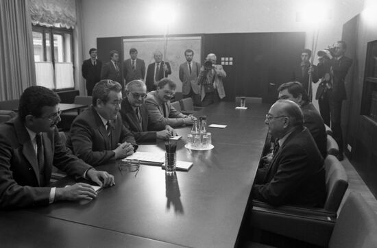 Venezuelan senator R. Carpio Castillo visits Soviet Union