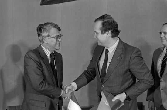 XXV session of joint Soviet-French Commission on Economic and Scientific Cooperation