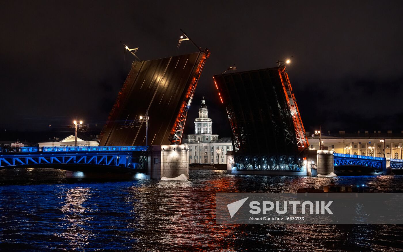 Russia National Flag Day