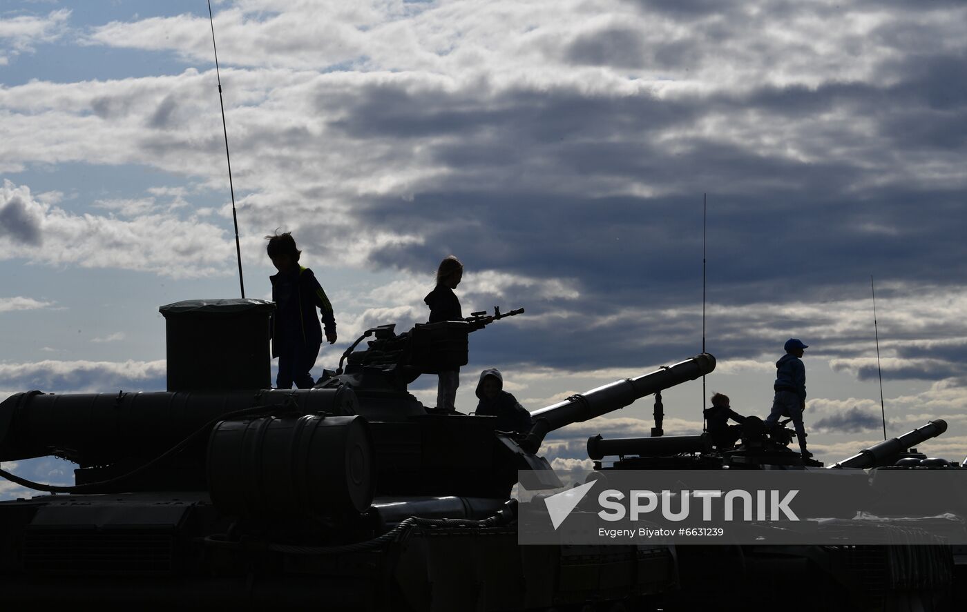 Russia Army Games Tank Biathlon