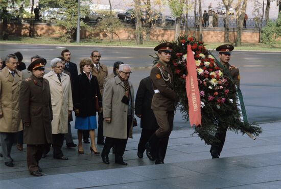 Hungarian People's Republic visits Soviet Union