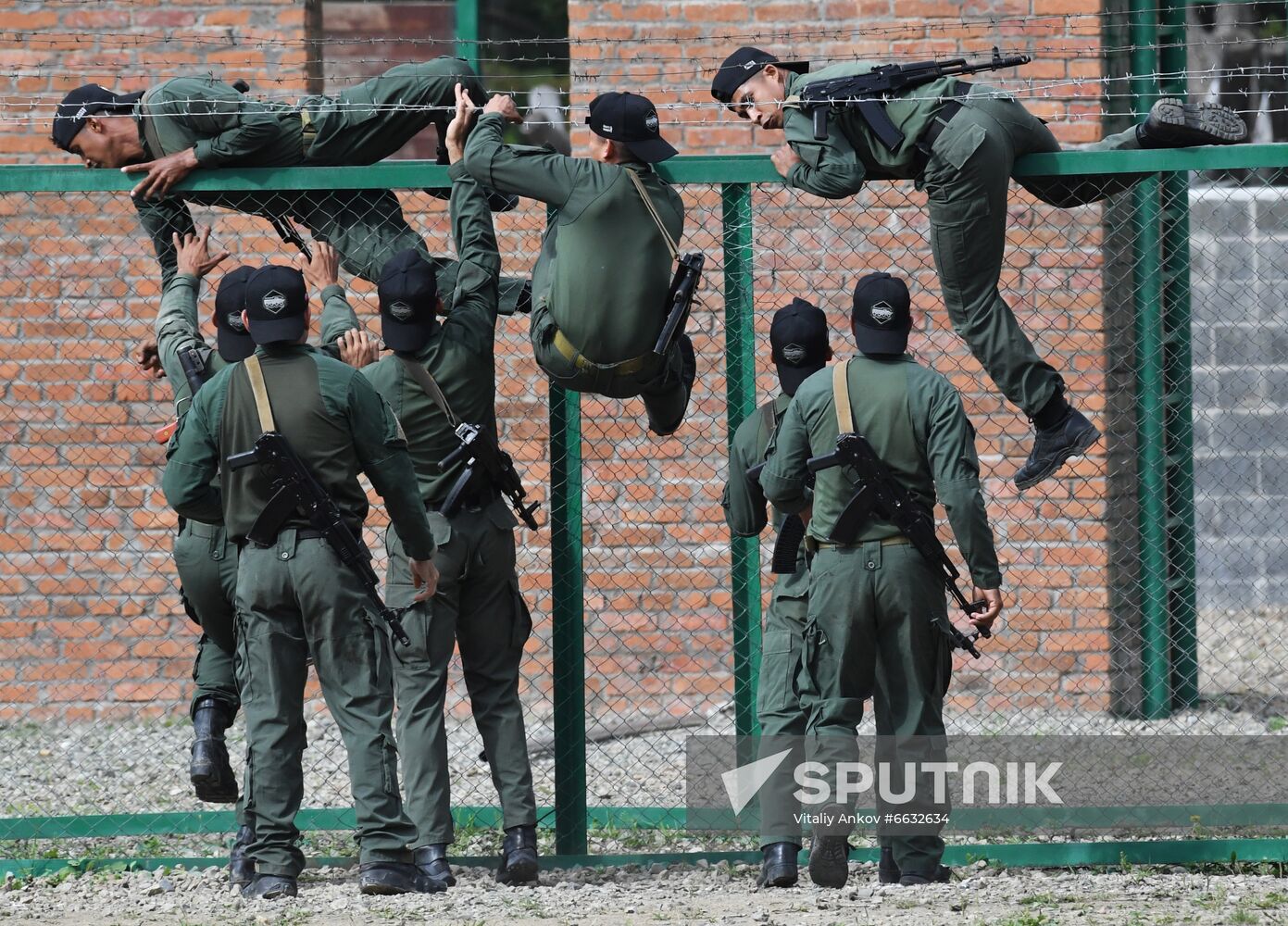Russia Army Games Seaborne Assault