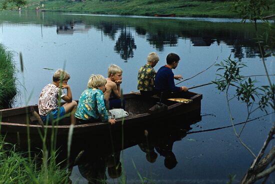 Children fishing