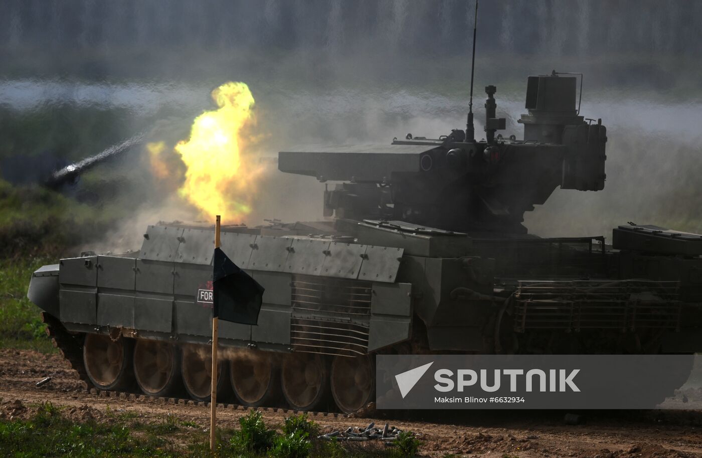 Russia Army Games Tank Biathlon