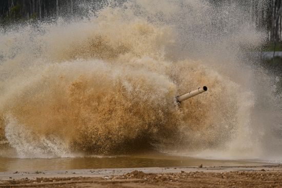 Russia Army Games Tank Biathlon