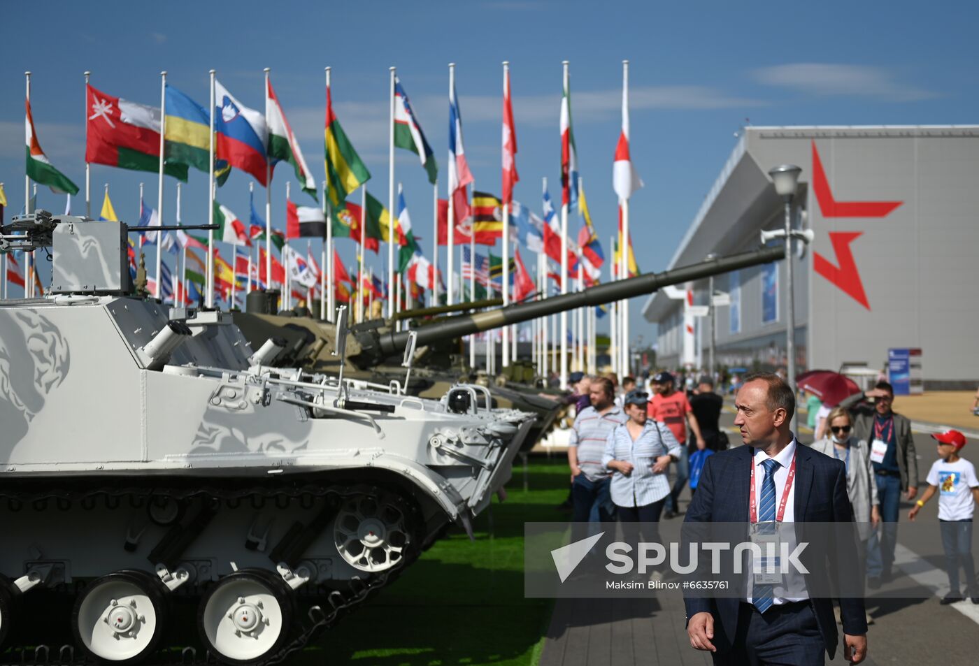 Russia Army Forum Closing